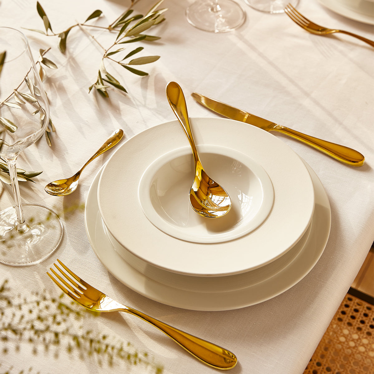 ONDE GOLD FINISH Table fork