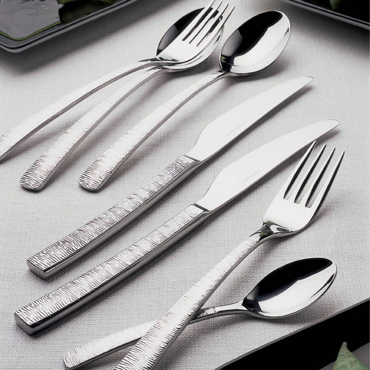Image du produit: ASTREE CISELE MIRROR FINISH Dessert spoon