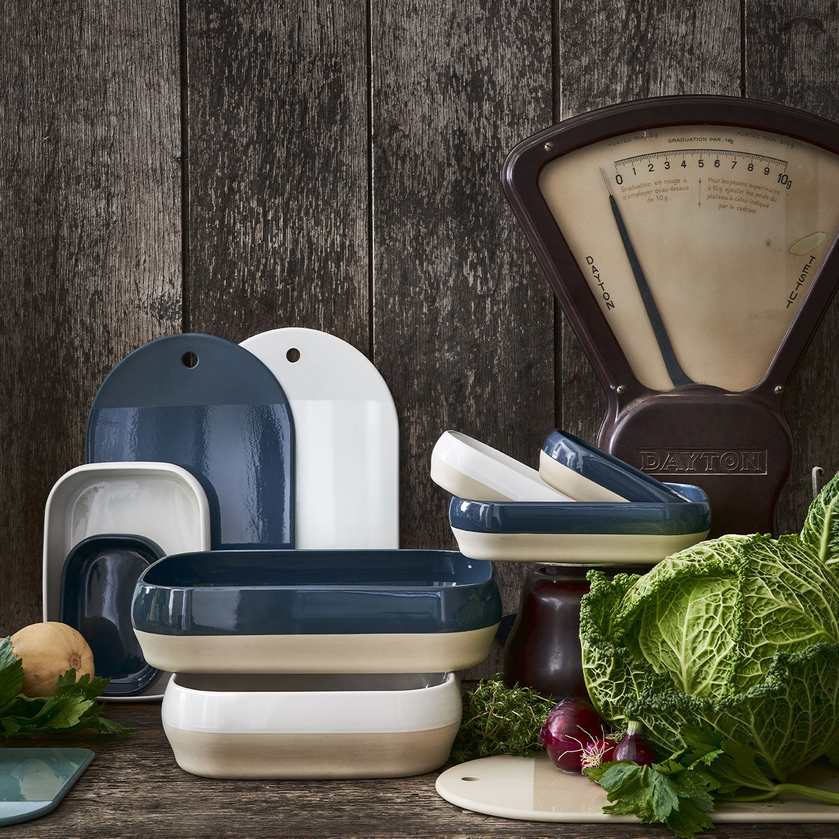 BAHIA MOONSTONE Porcelain board 35 x 21 cm