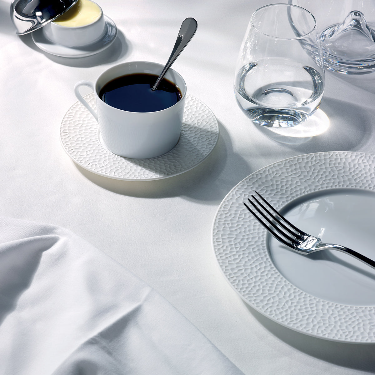 COLLECTION L FRAGMENT WHITE Dessert plate 24 cm